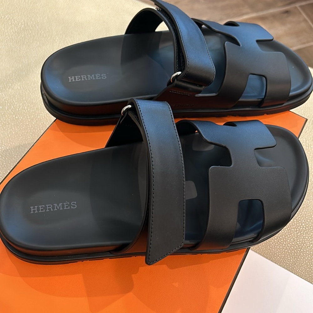 Hermes black Chypre sandal 39.5 (fits like an 8.5) Slides